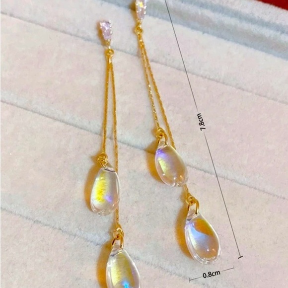 NWT Luminous drop earrings with cubic zirconia stud - Picture 5 of 6